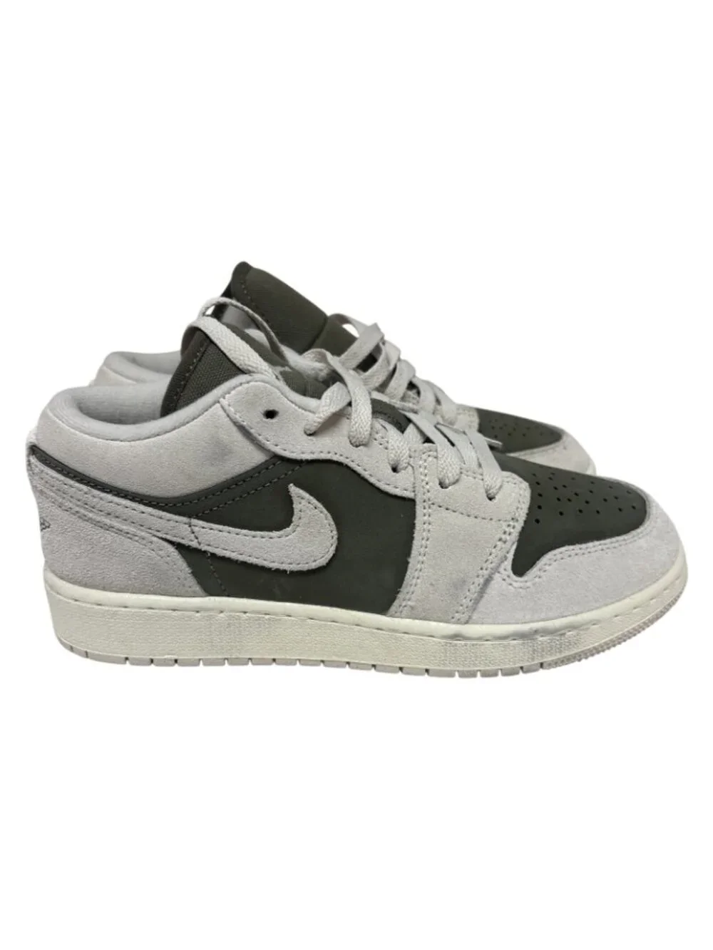 Nike Big Kids Air Jordan 1 Low SE Athletic Shoes Green/Grey  Size 4.5Y